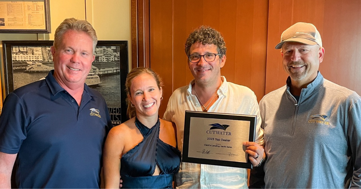 Top Dealer Award for Cutwater Solara to Clarks Landing Yacht Sales