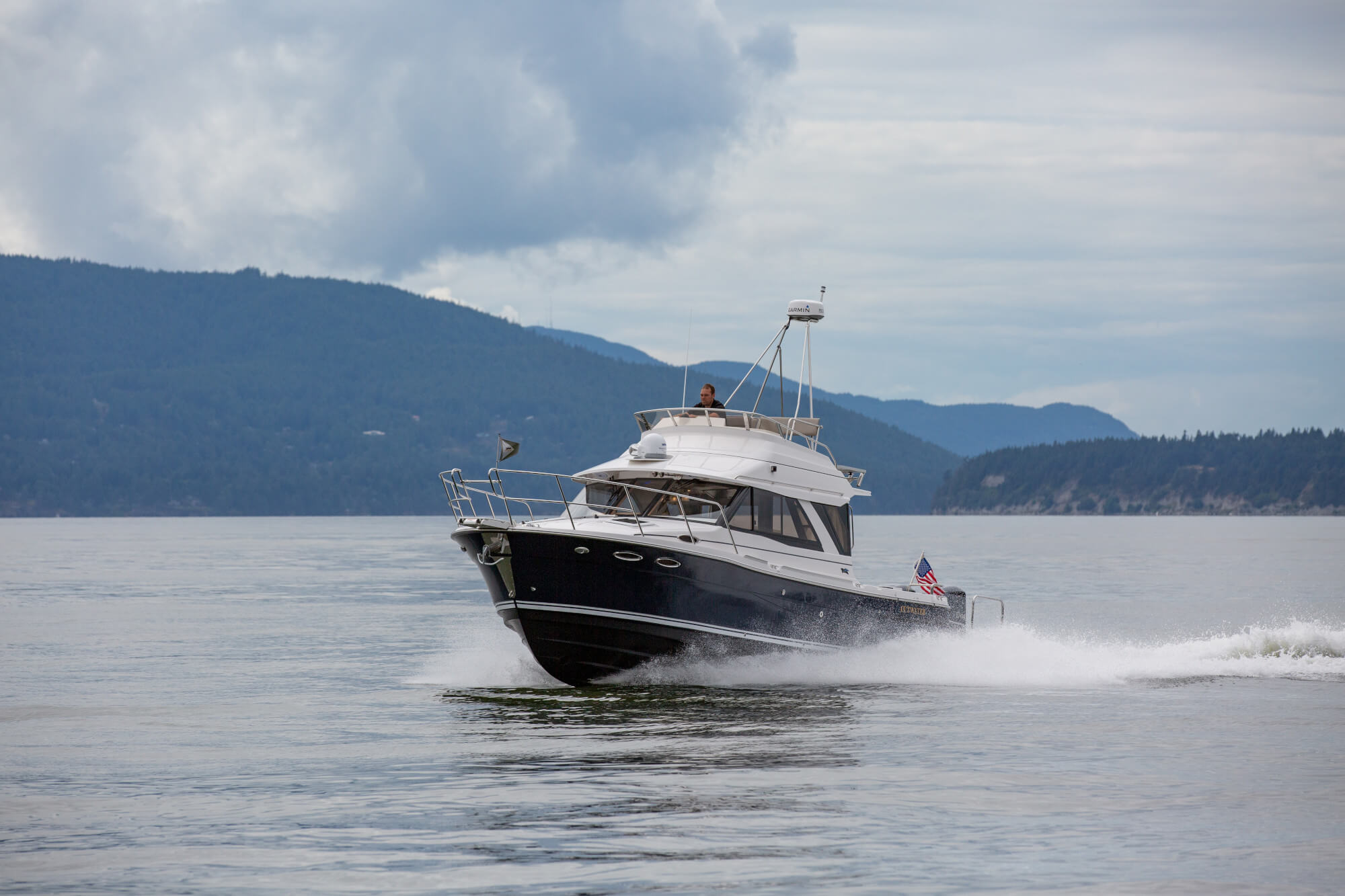 CUTWATER C-32 Command Bridge wins Innovation Award